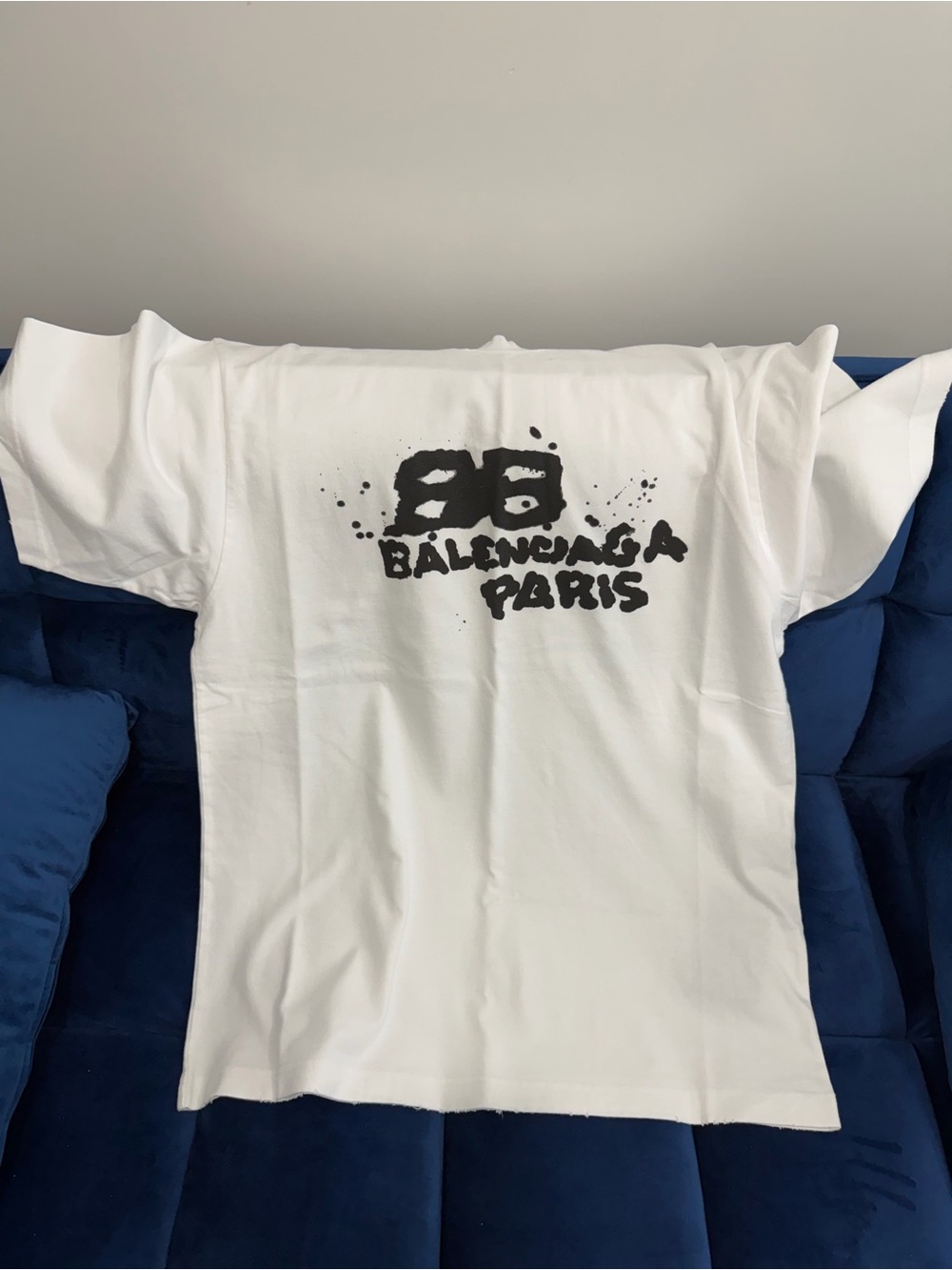 Balenciaga Paris White Graphic T-Shirt Brand new